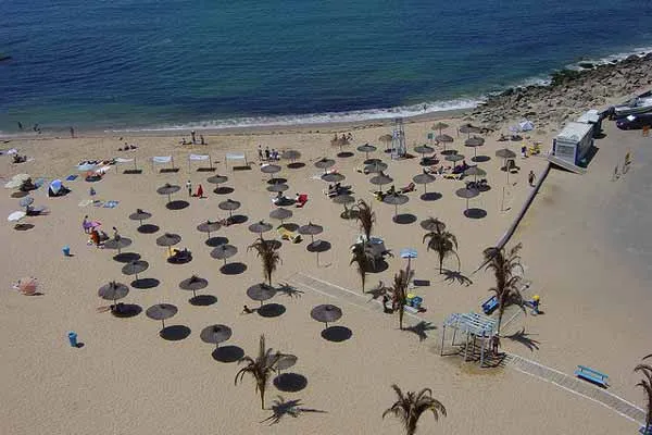 Portugalia | Sztuczna Live Beach do złudzenia przypomina prawdziwe portugalskie plaże