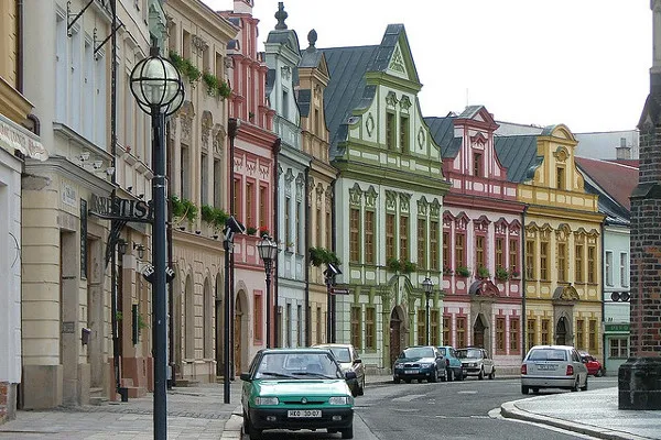 Czechy | Kolorowe kamienice w Hradec Králové Czechy | Kolorowe kamienice w Hradec Králové