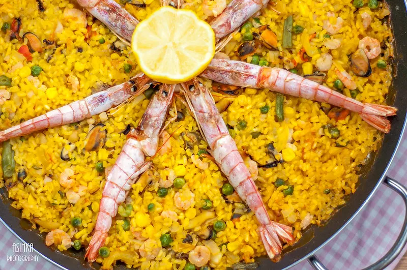Hiszpania | Paella z dodatkiem owoców morza