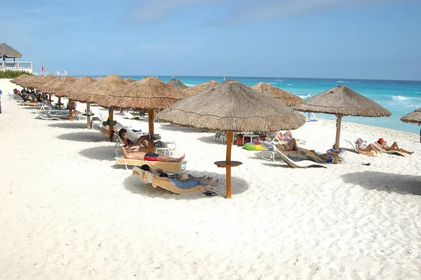 Meksyk | Zalana słońcem meksykańska plaża