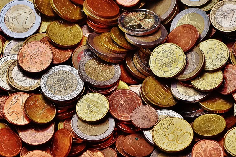 Majorka | Majorka należy do Hiszpanii, więc obowiązuje tu waluta euro