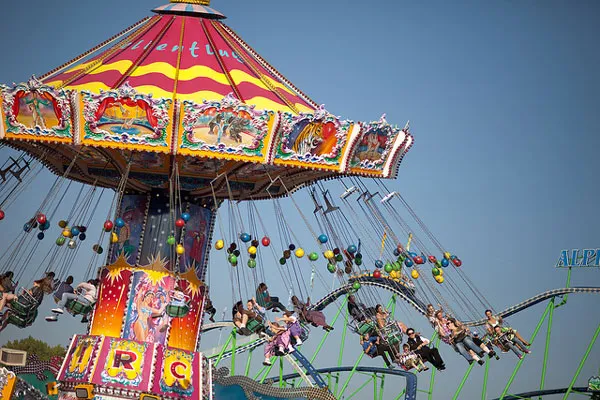 Niemcy | Popularną festiwalową rozrywką są karuzele