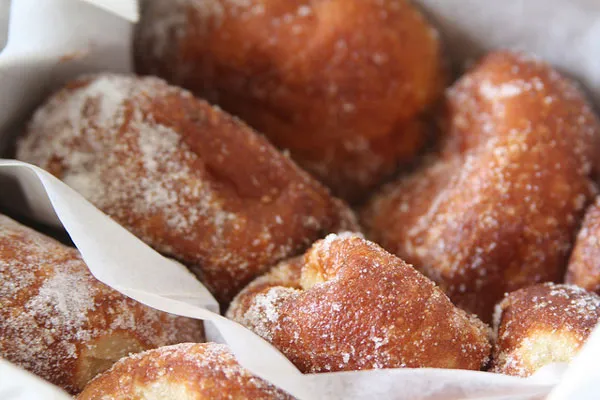 Portugalia | Poznaj przepis na pączki malasada