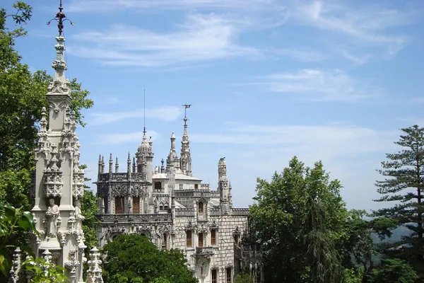 Portugalia | Widok na rezydencję Quinta da Regaleira Portugalia | Widok na rezydencję Quinta da Regaleira