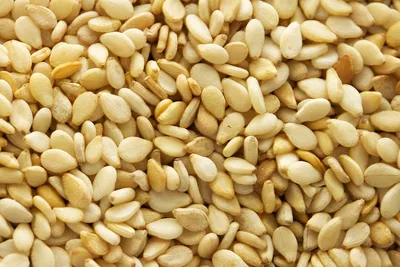 Sezam — złote nasionka, podstawa pasty tahini i wielu potraw egipskiej kuchni