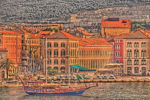 Chorwacja | Split w nieco odrealnionym ujęciu Chorwacja | Split w nieco odrealnionym ujęciu
