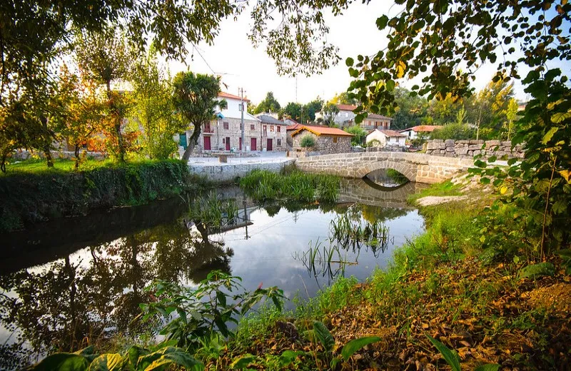 Portugalia | Malownicze Guimarães to miasteczko położone w północnej części Portugalii, w dystrykcie Braga Portugalia | Malownicze Guimarães to miasteczko położone w północnej części Portugalii, w dystrykcie Braga