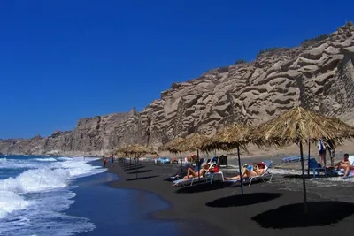 Kiedy jechać na Santorini? 