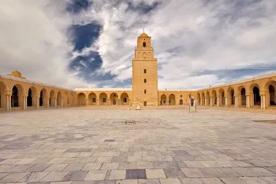 Wielki Meczet w Kairuan: Sidi Uqba i UNESCO