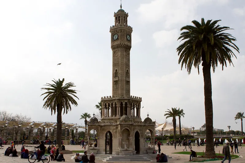 zegar izmir1